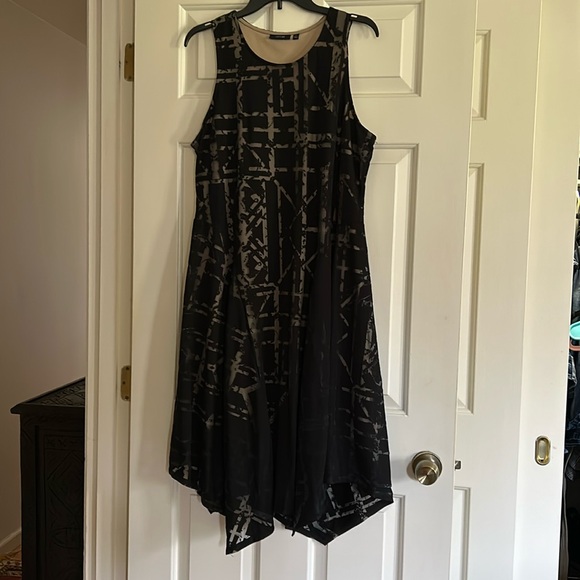 Apt 9 BEAUTIFUL Midi Black and Beige sheer sleeveless dress XL - Picture 1 of 5